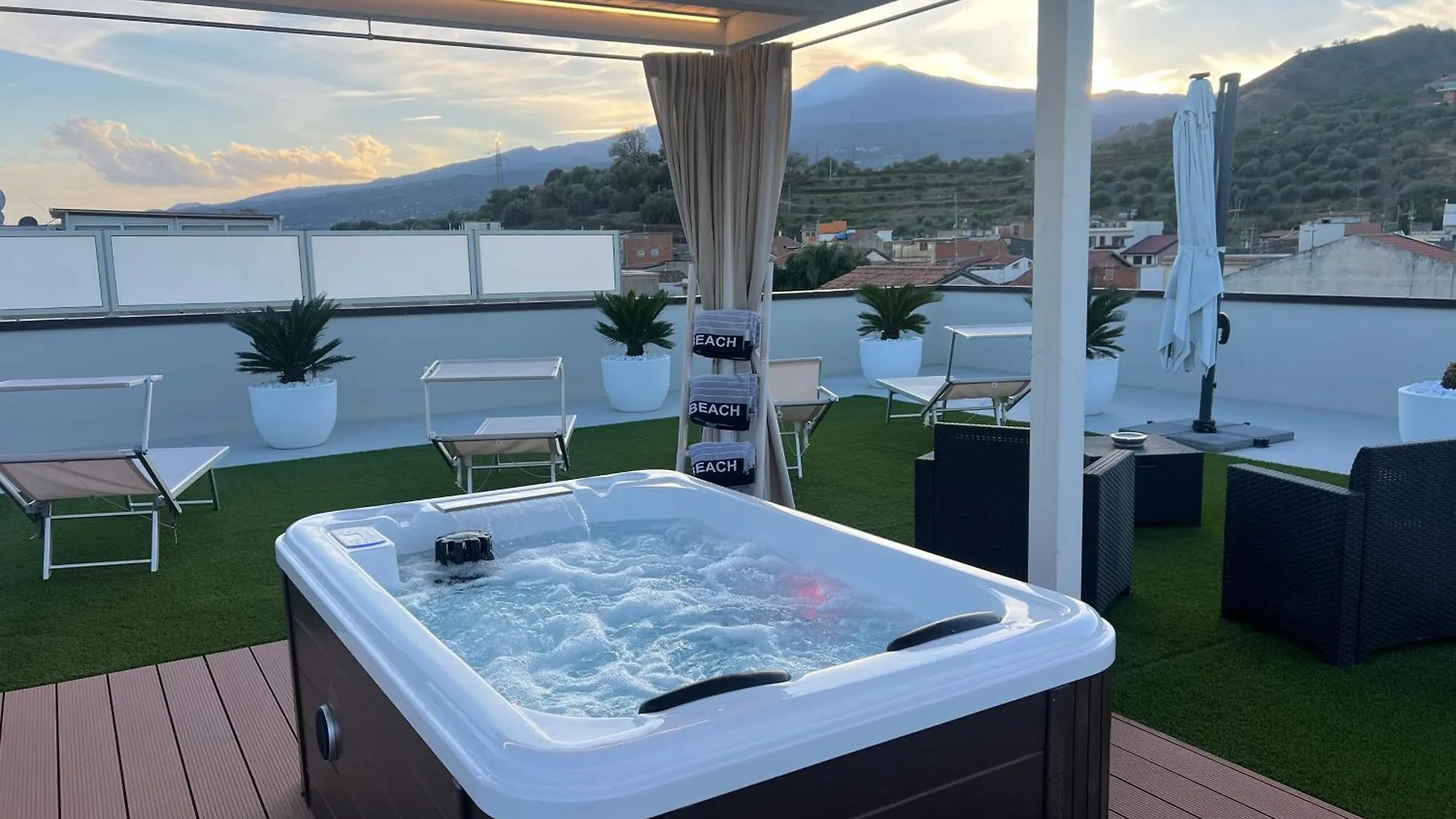 Appartamento Holiday House Ice Honey Calatabiano Italia