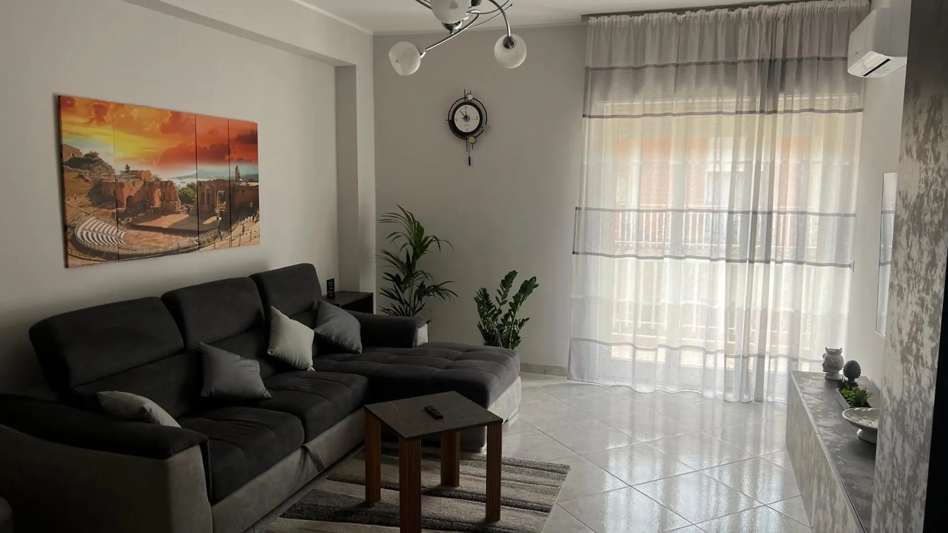 Holiday House Ice Honey Calatabiano Apartment